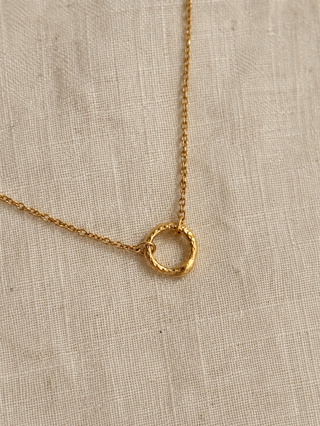 COLLIER ADAM