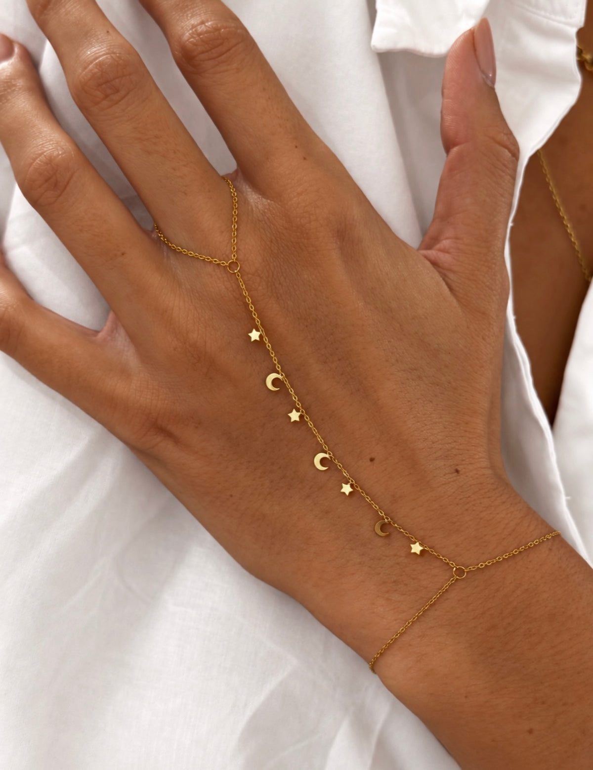BRACELET DE MAIN LUNAÉ