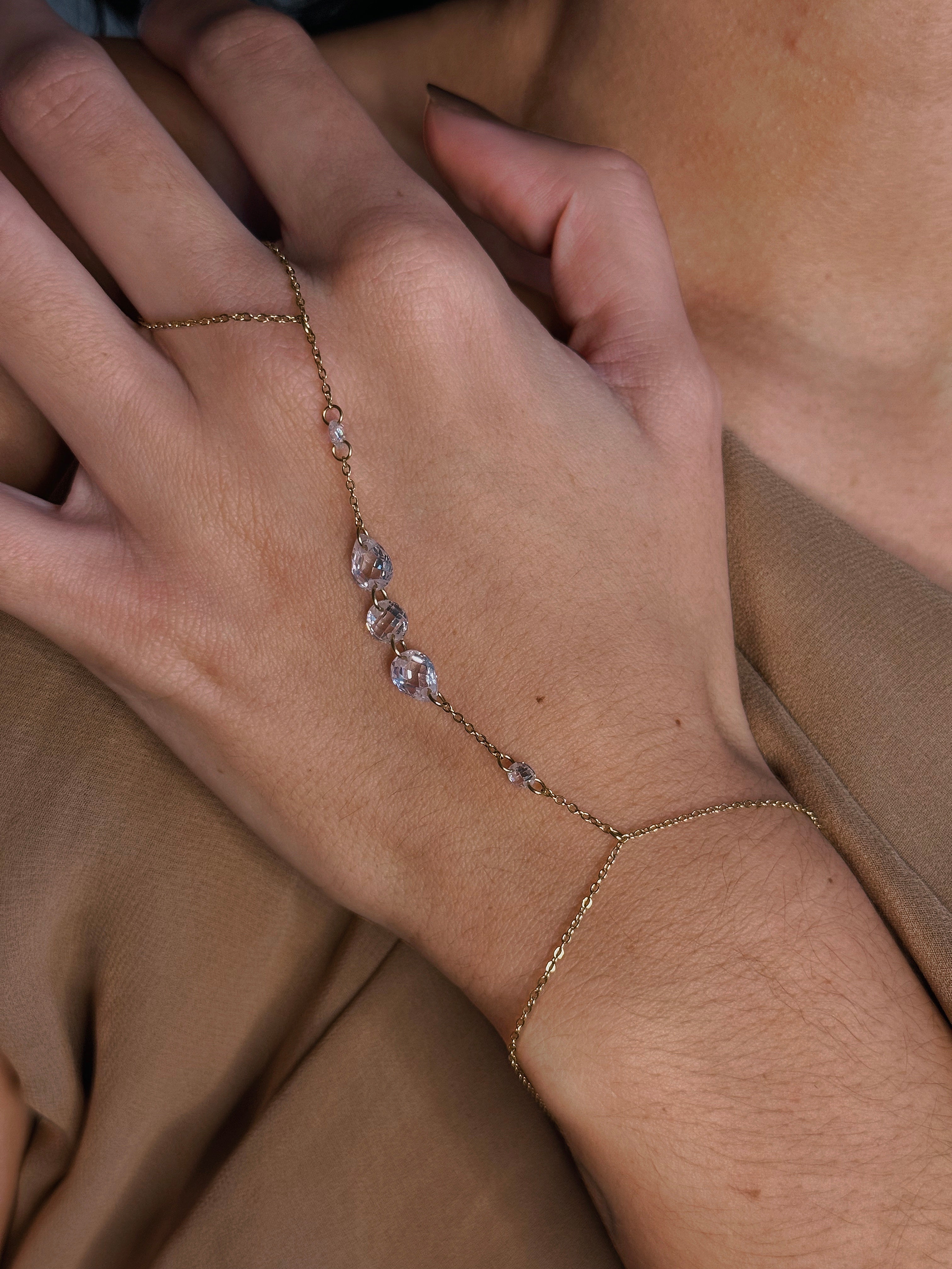 BRACELET DE MAIN JASNA