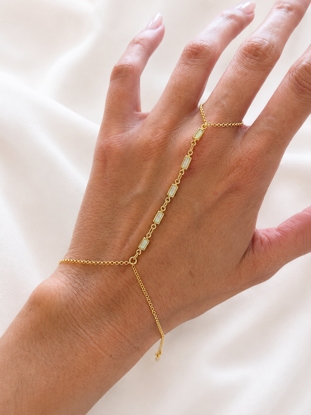 BRACELET DE MAIN CARINA