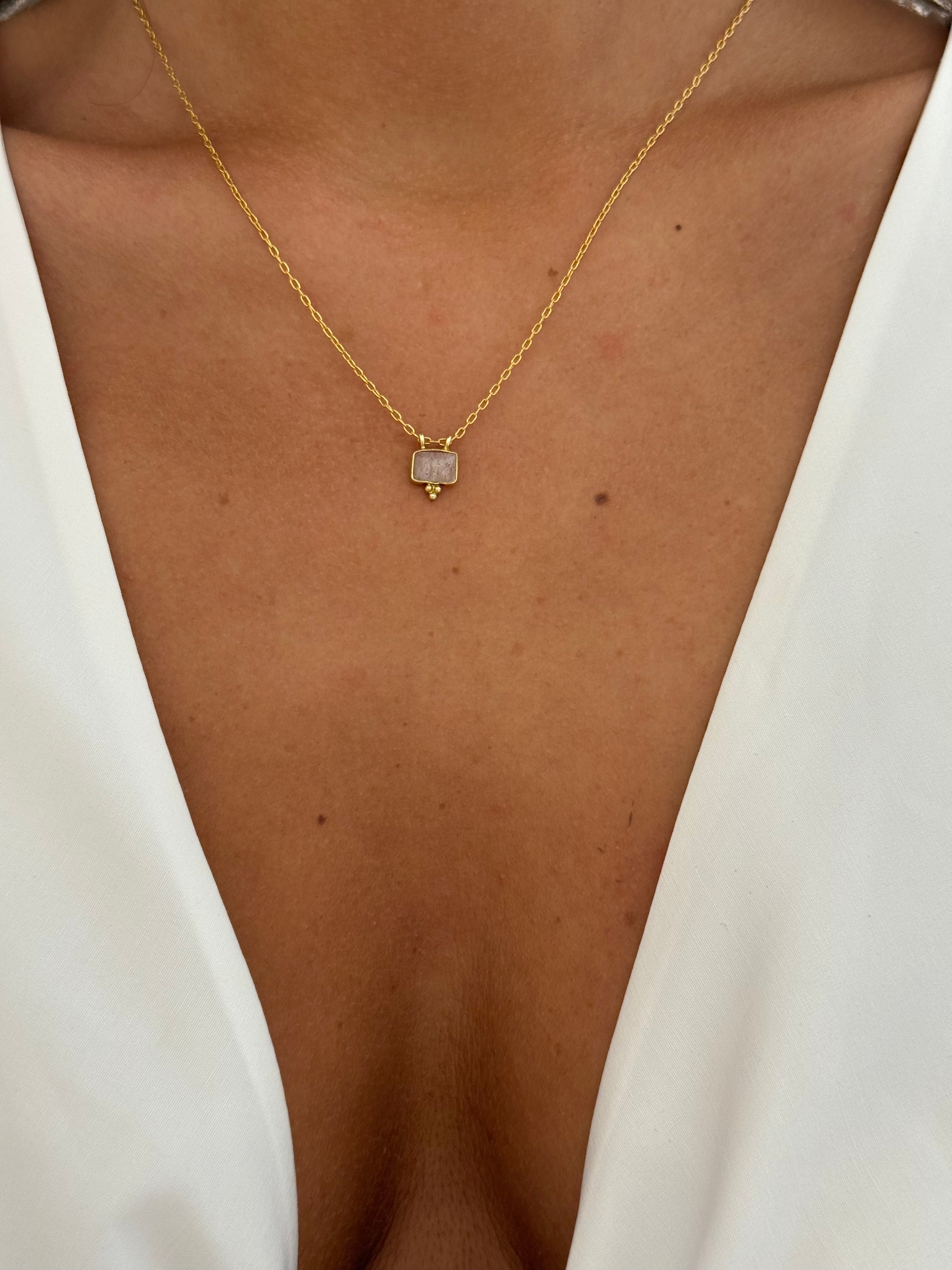 COLLIER ANNE