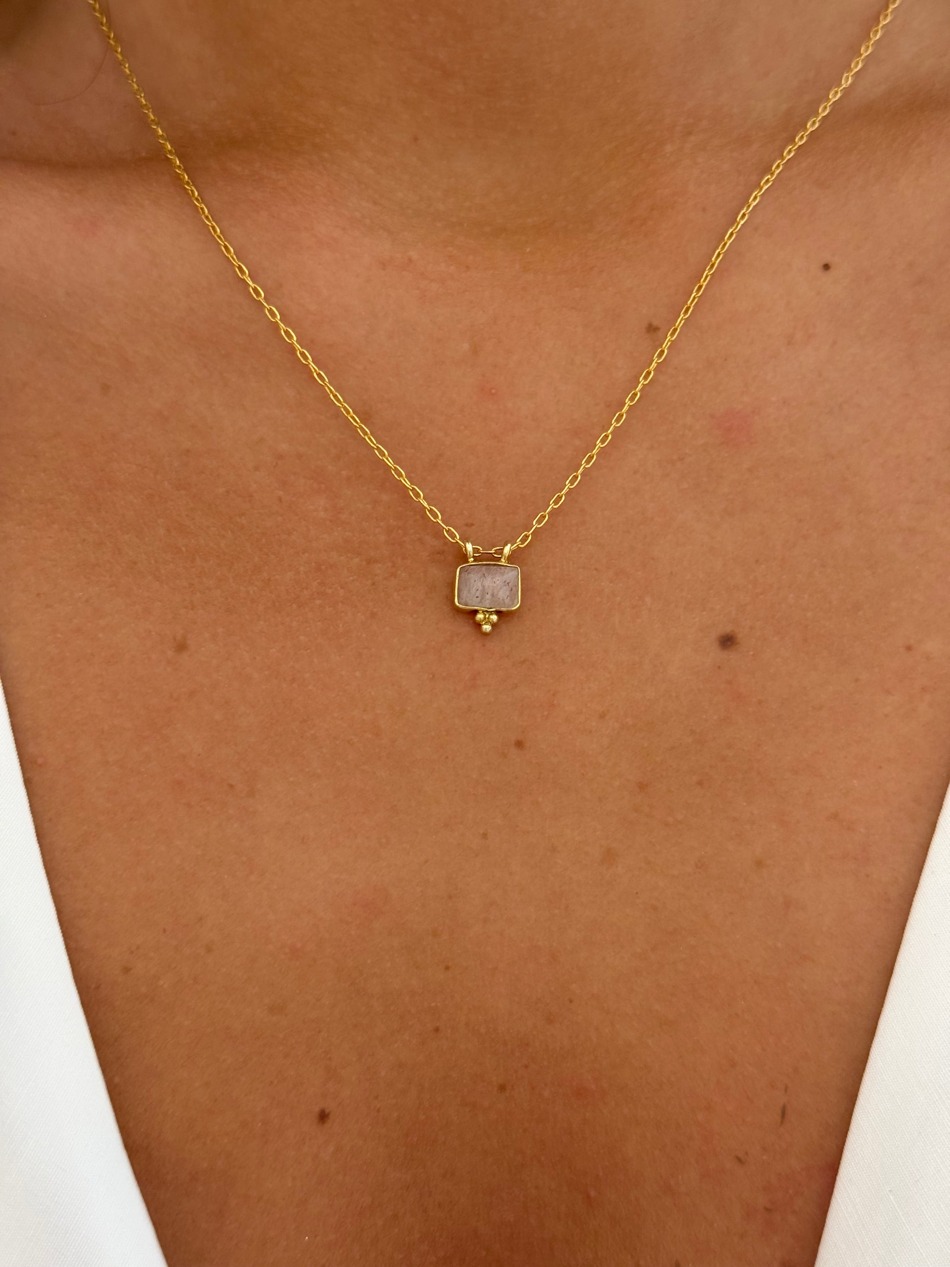 COLLIER ANNE