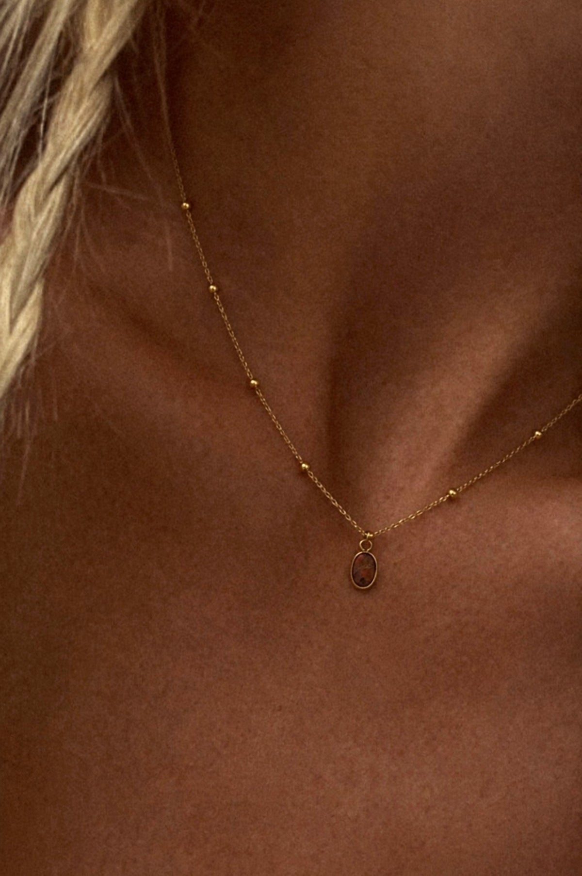 COLLIER JOANIE