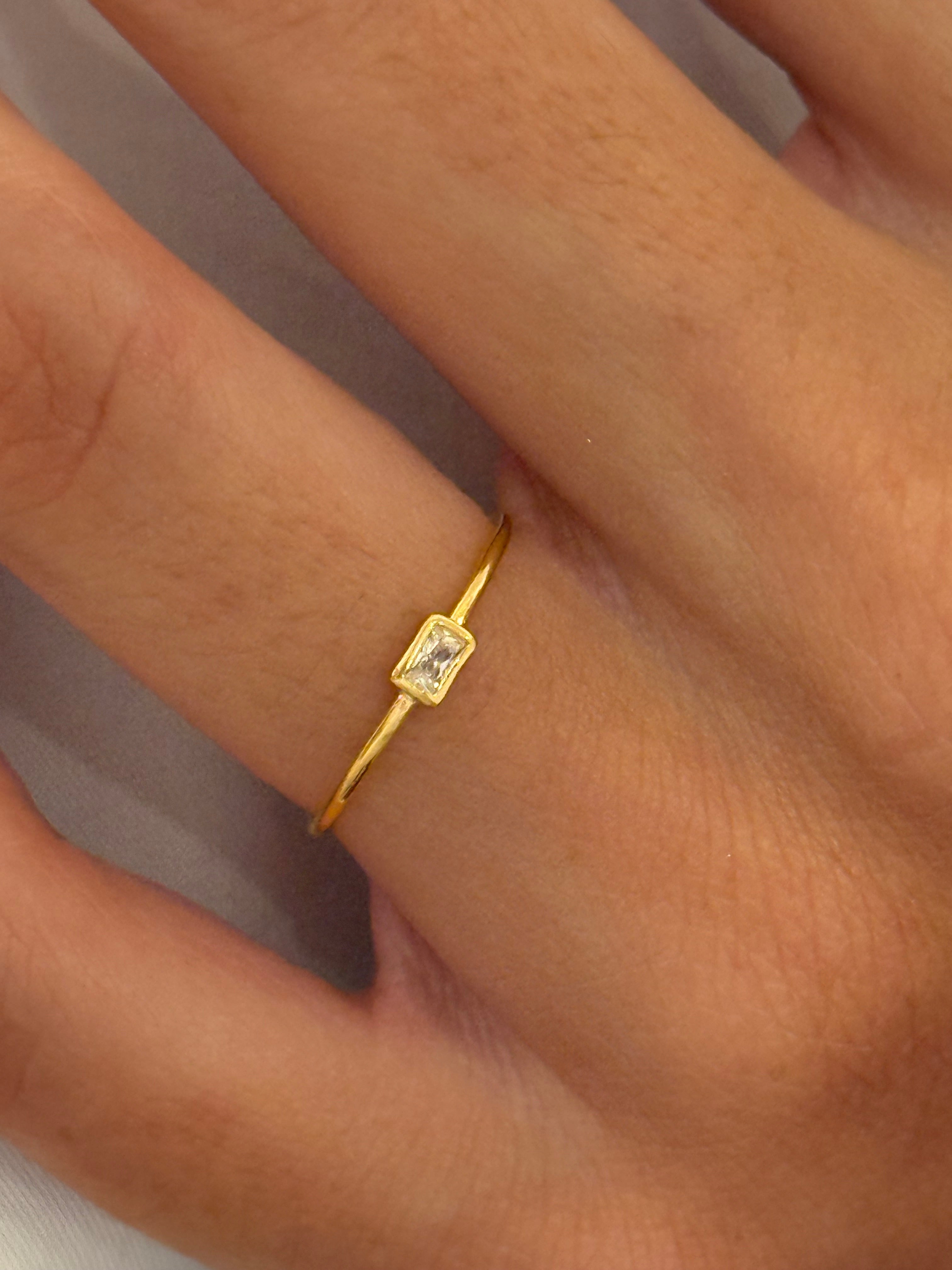 BAGUE RECTANGLE ZIRCON