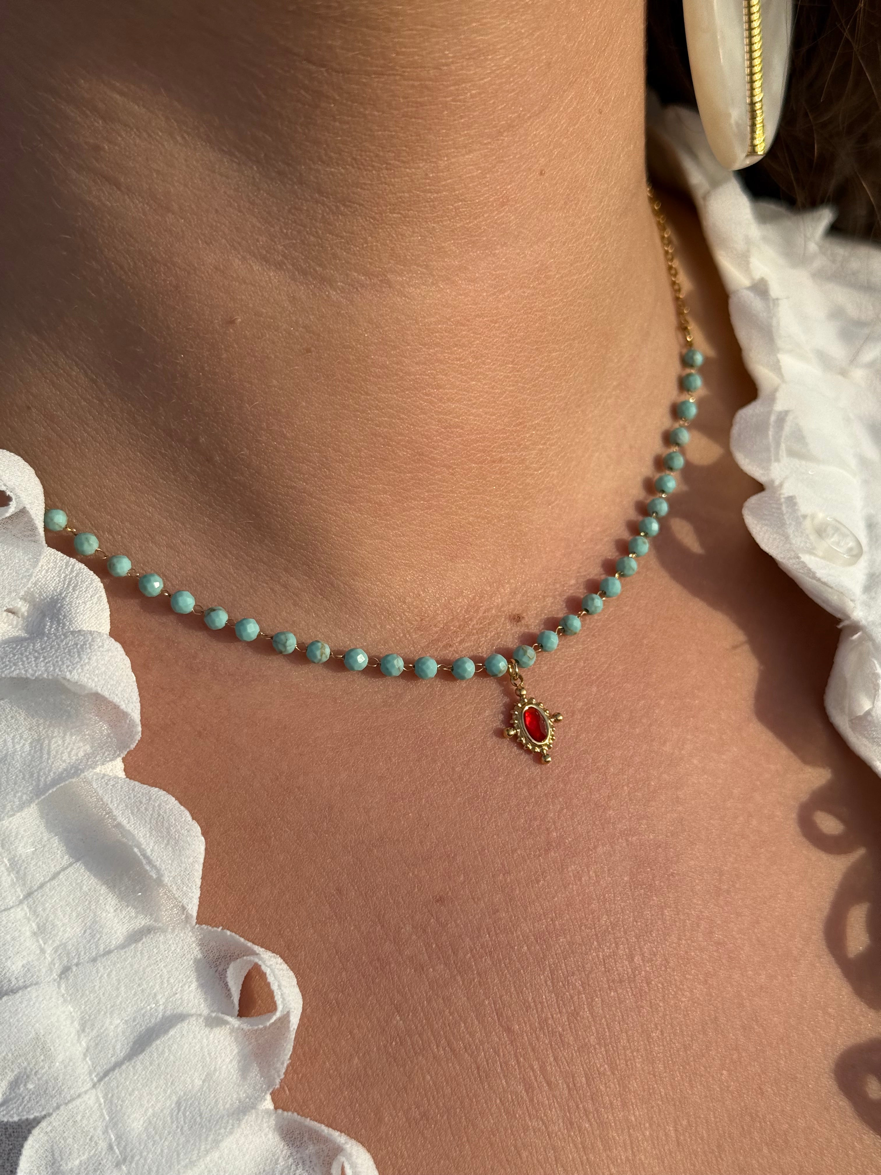 COLLIER LIORA