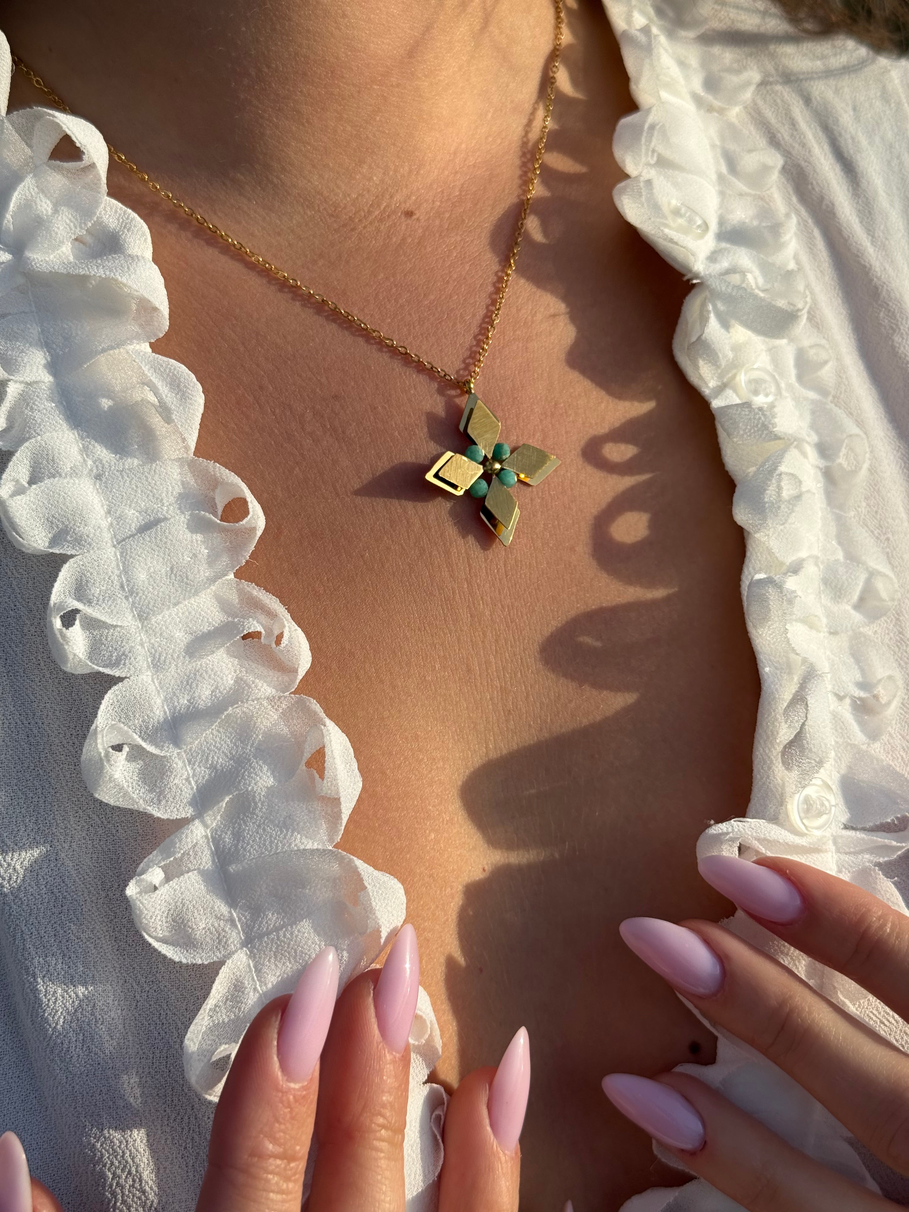 COLLIER ALMEA
