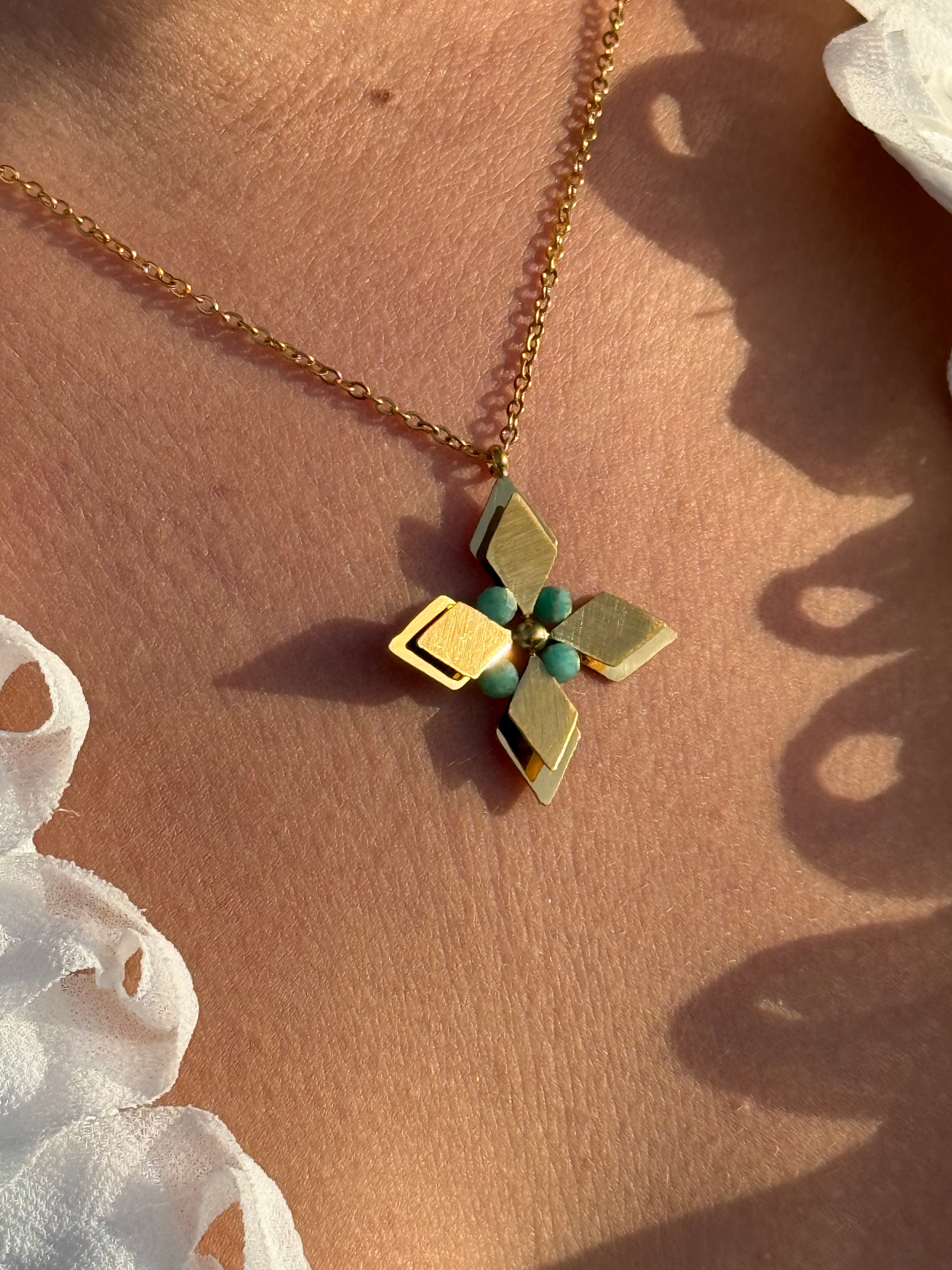 COLLIER ALMEA