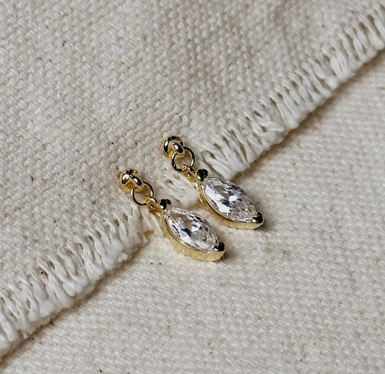 BOUCLES D’OREILLES VIOLETTE SIMPLE