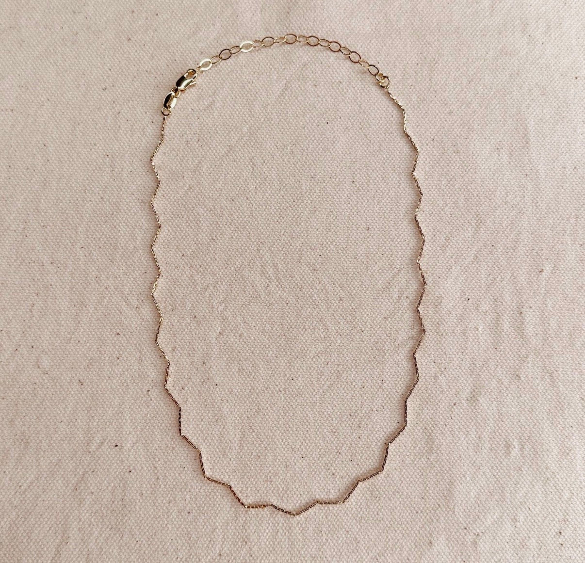 COLLIER VAGUE